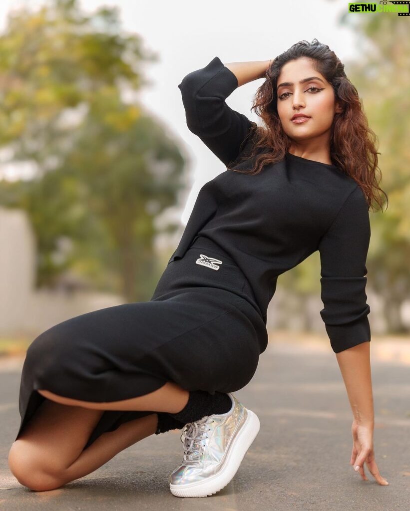 Reba Monica John Instagram - Get ready to experience the #DELECITY. This special pair features the prismatic Colors, reminiscent of the Aurora (Northern Lights) and Swarovski® crystal-adorned laces 💎 @onitsukatigerindia I mean, just look at them ✨ Clicks by @arunkummar_portraits MUH @shradhashenolikar #onitsukatigerindia #onitsukatigerofficial