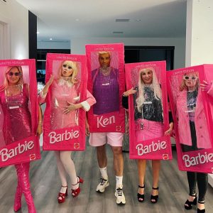 Rebel Wilson Instagram - Come on Barbies let’s go party! Happy Halloween!