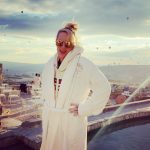 Rebel Wilson Instagram - Worth getting up at 5am to see the hot air balloons in Cappadocia 🇹🇷 @museumhotel Museum Hotel