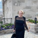 Rebel Wilson Instagram - Ever wanted to sleep and have a bath in an ancient cave? Then go to @museumhotel in Cappadocia 🇹🇷 such a cool experience! Museum Hotel
