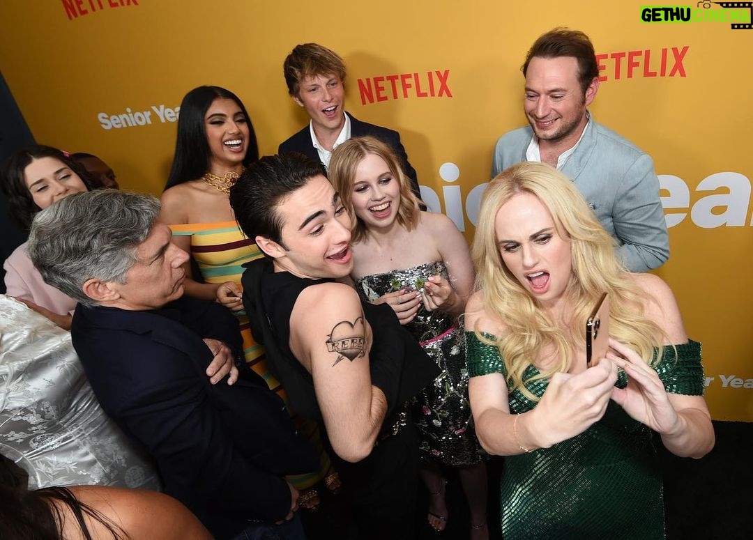 Rebel Wilson Instagram - Could not be prouder of this lot! Check us out this weekend when SENIOR YEAR drops on Netflix 💚💛🤍💚💛🤍