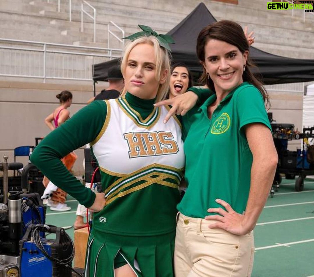 Rebel Wilson Instagram - SENIOR YEAR comes out THIS WEEKEND on NETFLIX and it will bring so much CHEER! 💚💛🤍