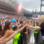 Rebel Wilson Instagram - @taylorswift really does have the most amazing fans! Thank you for all the bracelets and the love you show everyone! It made tonight such an amazing experience not only for me and my friends but for my 8 year old niece who was just so excited to have Taylor be her first ever concert!