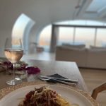 Rebel Wilson Instagram - Directing a movie is really hard, but it’s made easier when @airbnb hooks me up with this amazing penthouse on Bondi Beach, Sydney 🇦🇺 🏖️ Thanks @airbnb for this incredible pad - iconic views, a pool, great kitchen and bbq area, it’s like I’m on a working vacation - just love it! 🥰🐨🥰