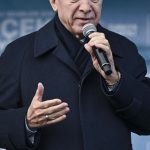 Recep Tayyip Erdoğan Instagram - Uzun yıllar terörle, çatışmalarla, karakol ve köy baskınlarıyla anılan yerlerde hamdolsun artık huzur ve güven ortamı hâkim… Bir dönem teröristlerin cirit attığı dağlarımızda, yaylalarımızda bugün ülkemizin ve dünyanın farklı köşelerinden turistler korkusuzca geziyor.