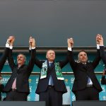 Recep Tayyip Erdoğan Instagram - Gönül coğrafyamızın her rengini, her güzelliğini bağrında yaşatan; Kafkaslar’ın, Balkanlar’ın, Anadolu’muzun her köşesinin kokusunu taşıyan Sakarya… Teşekkürler Sakarya! 🇹🇷 Sakarya Province
