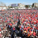Recep Tayyip Erdoğan Instagram - Gönül coğrafyamızın her rengini, her güzelliğini bağrında yaşatan; Kafkaslar’ın, Balkanlar’ın, Anadolu’muzun her köşesinin kokusunu taşıyan Sakarya… Teşekkürler Sakarya! 🇹🇷 Sakarya Province