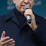 Recep Tayyip Erdoğan Instagram - Bizim siyasetimiz eser ve hizmet siyasetidir. Milletimizin sandıkta ne siyasi şantajcılara ne zübük siyasetçilere itibar etmeyeceğine inanıyorum.