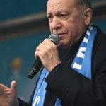 Recep Tayyip Erdoğan Instagram - Siyasi parti fark etmeksizin tüm vatandaşlarıma sesleniyorum: Muhalefete bakıp da asla yeise kapılmayın, asla alternatifsiz değilsiniz. “Belediye başkanı olarak kimi görmek istersiniz” sorusunu bile millete değil de yapay zekâya soranlara bu seçimde esaslı bir ders verin. Rize