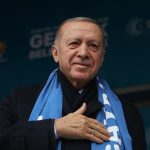 Recep Tayyip Erdoğan Instagram - Gönlümün bahçesinde daima birinci gelen, ana yurdum, baba ocağım, sevdasını göğsümde taşımaktan iftihar ettiğim Rize… Teşekkürler Rize! 🇹🇷