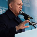 Recep Tayyip Erdoğan Instagram - Son 21 yıldır olduğu gibi terör örgütleriyle, suç şebekeleriyle, çetelerle, şehir eşkıyalarıyla, milletimizin canına ve malına kasteden tüm alçaklarla mücadelemizi kararlılıkla sürdüreceğiz.