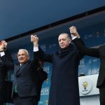 Recep Tayyip Erdoğan Instagram - Bakılmakla doyulmayan, güzellikleri saymakla bitmeyen, milletine, vatanına, devletine sevdasına gökte uçan kuşların bile gıpta ettiği, medarıiftiharımız Ordu… Teşekkürler Ordu! 🇹🇷