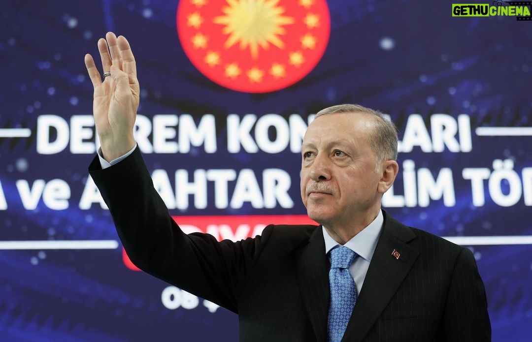 Recep Tayyip Erdoğan Instagram - Adıyaman’ın acı günlerinde olduğu gibi sevinçli günlerinde de hep yanında yer almayı sürdüreceğiz.