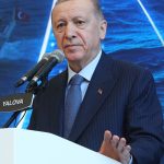 Recep Tayyip Erdoğan Instagram – Önümüzdeki dönemde İHA ve SİHA’ların yanı sıra insansız ve otonom deniz araçlarından denizaltı platformlarına ve uçak gemilerine kadar çeşitli muharip deniz platformlarının geliştirilmesine de ağırlık vereceğiz.

Hedefimiz, savunma sanayinde tam bağımsız bir Türkiye’dir. 🇹🇷