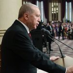 Recep Tayyip Erdoğan Instagram - Milletimizin her bir ferdinin refah seviyesini hak ettiği düzeye, yani dünyanın en gelişmiş 10 ekonomisinin vatandaşları seviyesine çıkartana kadar durmadan, dinlenmeden çalışacağız. T.C. Cumhurbaşkanlığı