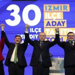 Recep Tayyip Erdoğan Instagram – İzmir’imizin ilçelerinde AK Parti’yi ve Cumhur İttifakı’ndaki ortağımız MHP’yi temsil edecek adaylarımızın tanıtımını bugün gerçekleştirdik.

İnşallah 31 Mart’ta diğer pek çok şehrimiz gibi İzmir’in de tercihini Gerçek Belediyecilik’ten yana kullanacağına inanıyoruz. İzmir Province