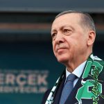 Recep Tayyip Erdoğan Instagram - Gönül coğrafyamızın her rengini, her güzelliğini bağrında yaşatan; Kafkaslar’ın, Balkanlar’ın, Anadolu’muzun her köşesinin kokusunu taşıyan Sakarya… Teşekkürler Sakarya! 🇹🇷 Sakarya Province