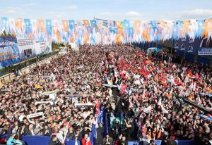Recep Tayyip Erdoğan Instagram - Anadolu’nun beylerbeyi, millî irade şehri Kütahya… Teşekkürler Kütahya! 🇹🇷