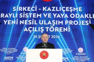 Recep Tayyip Erdoğan Instagram - İstanbul’umuzun ulaşımını rahatlatmanın yanı sıra tarihî boyutu da olan anlamlı bir proje: Sirkeci-Kazlıçeşme Raylı Sistem Hattımız…
