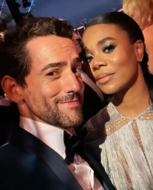 Regina Hall Instagram - About last night 🤍
Thank you to @theacademy and @nicolekidman for a wonderful night! And to the team that made it happen 😘
👗@edmondalison
💄 @lewinadavid 
💇🏾‍♀️ @shornelll 
💅 @chuenails