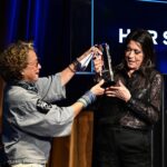 Regina Hall Instagram - I want to take a moment to congratulate @srfcure Scleroderma Research Foundation on a hugely successful Cool Comedy • Hot Cuisine, a Tribute to Bob Saget fundraiser! Big shout out to my fellow event co-chairs Kelly Rizzo and fellow SRF Board member Susan Feniger for making this evening a reality. I cannot say thank you enough to all the incredibly generous donors, to our host Jeff Ross, to our partners at the New York Comedy Festival, and to those who lent us their time and talents on stage. The event may be over but there's still time to help continue Bob's legacy. Scleroderma is a rare, difficult, and sometimes life-threatening disease, and we need to find a cure. Help us advance the most promising research to end scleroderma by making a donation at (link in bio) #CCHC #MakeNYLaugh #SayScleroderma