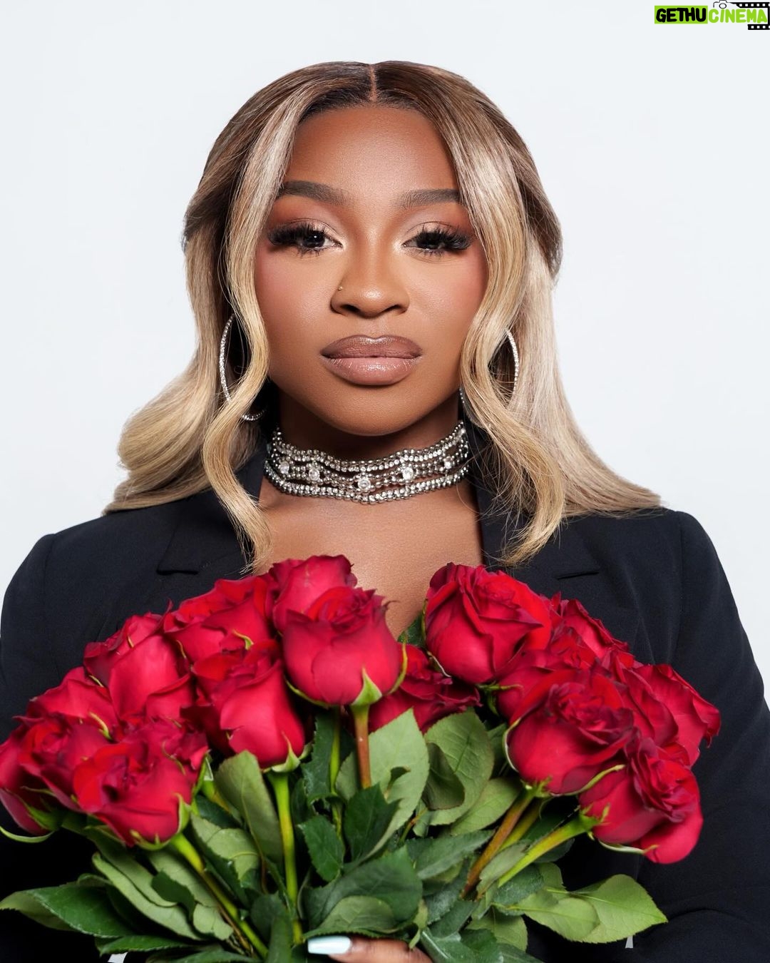 Reginae Carter Instagram - 25 in 4 days 🌹 #itsalmostmybirthday