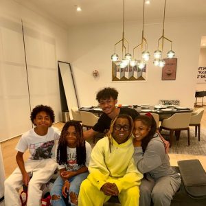 Reginae Carter Instagram - Happy Thanksgiving 🍽🦃 From My Family❤️ To Yours ✨
