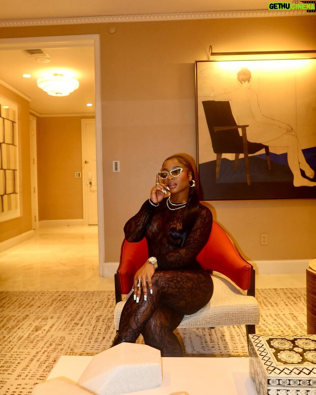 Reginae Carter Instagram - It’s Almost My Birthday 🥳 Why not start it off right ❓ #SagittariusSzn Las Vegas, Nevada