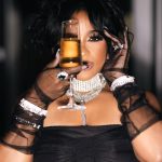 Reginae Carter Instagram - Happy Birthday To My Mother ❤️ I love you so much 😊 The Big 40 ‼️ I Thank God Everyday I get to call you my Mom 🙏🏾 Thank you for being You 🥹 Tonight … The Turn Up continues 🎊 @toyajohnson
