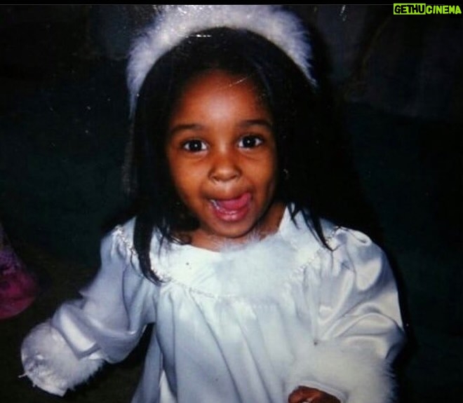 Reginae Carter Instagram - At Midnight , This little girl turns 25 π₯²ππΎπ₯³