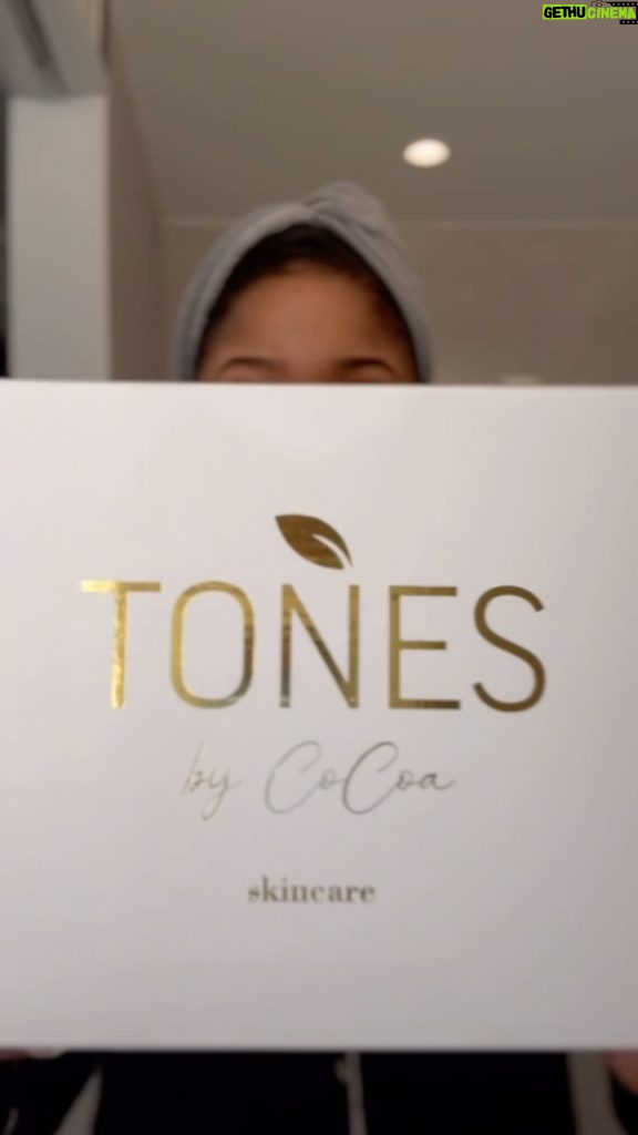 Reginae Carter Instagram - Idk about y’all BUT It’s A Glow Up Year for me ✨ Glowing All 2024 with @tonesbycocoaskincare Luxury, plant-based & Black-owned. Use my code ‘REGINAE10’ for a 15% discount!