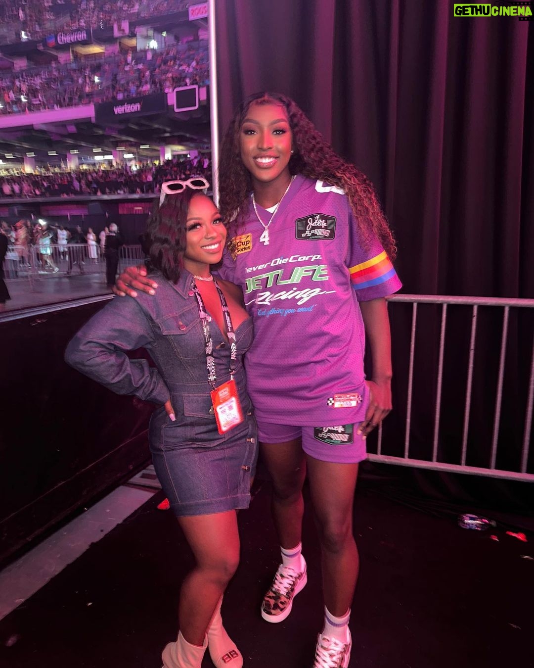 Reginae Carter Instagram - About Last Night 🔥🔥 #Essencefest2023