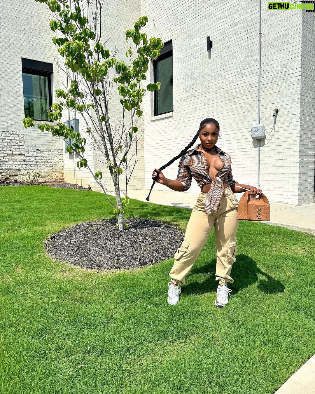 Reginae Carter Instagram - I’m back goin hard again ‼️