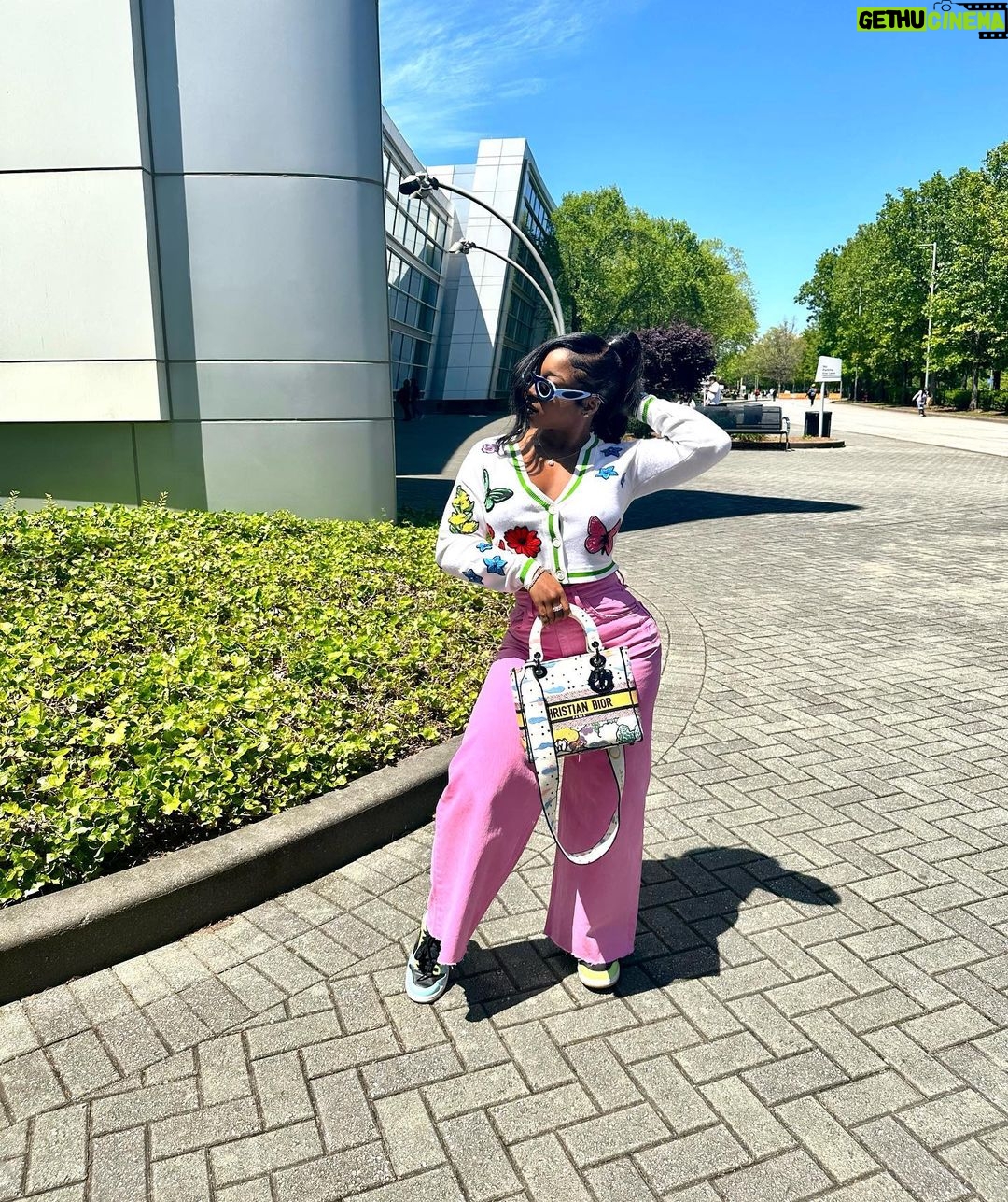 Reginae Carter Instagram - No need to Show out , I just gotta Show up 💕 Georgia International Convention Center