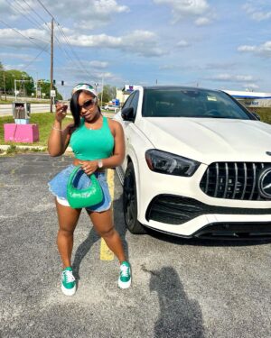 Reginae Carter Instagram - 🍧💚