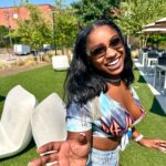 Reginae Carter Instagram - On Wednesday , We Live 🌺🌼🌸
