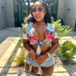 Reginae Carter Instagram - On Wednesday , We Live 🌺🌼🌸
