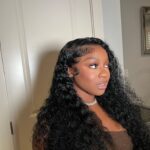 Reginae Carter Instagram - If he smart , he gone act like a fan😏 Hair @jasmine.dior Makeup @ohkeliyah