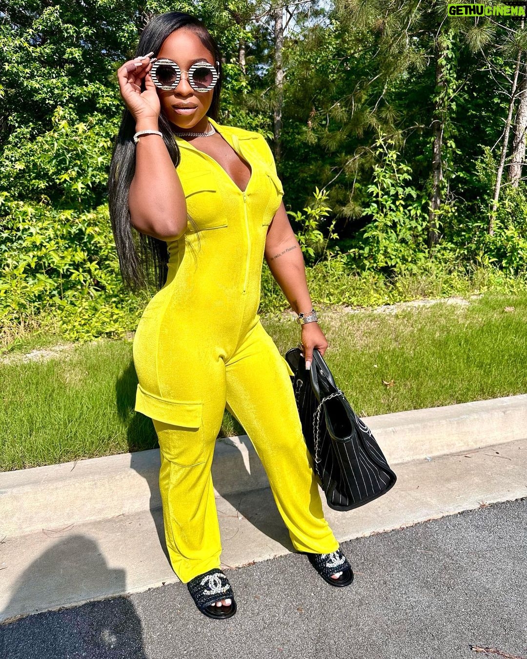 Reginae Carter Instagram - Now my b**** addicted to Chanel 😏