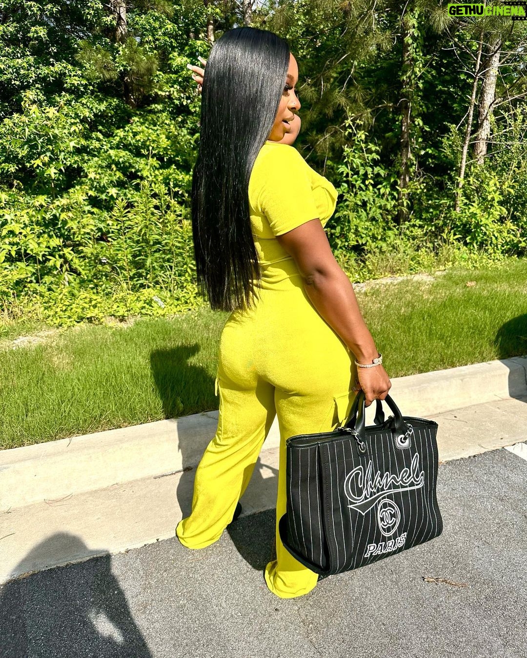Reginae Carter Instagram - Now my b**** addicted to Chanel 😏
