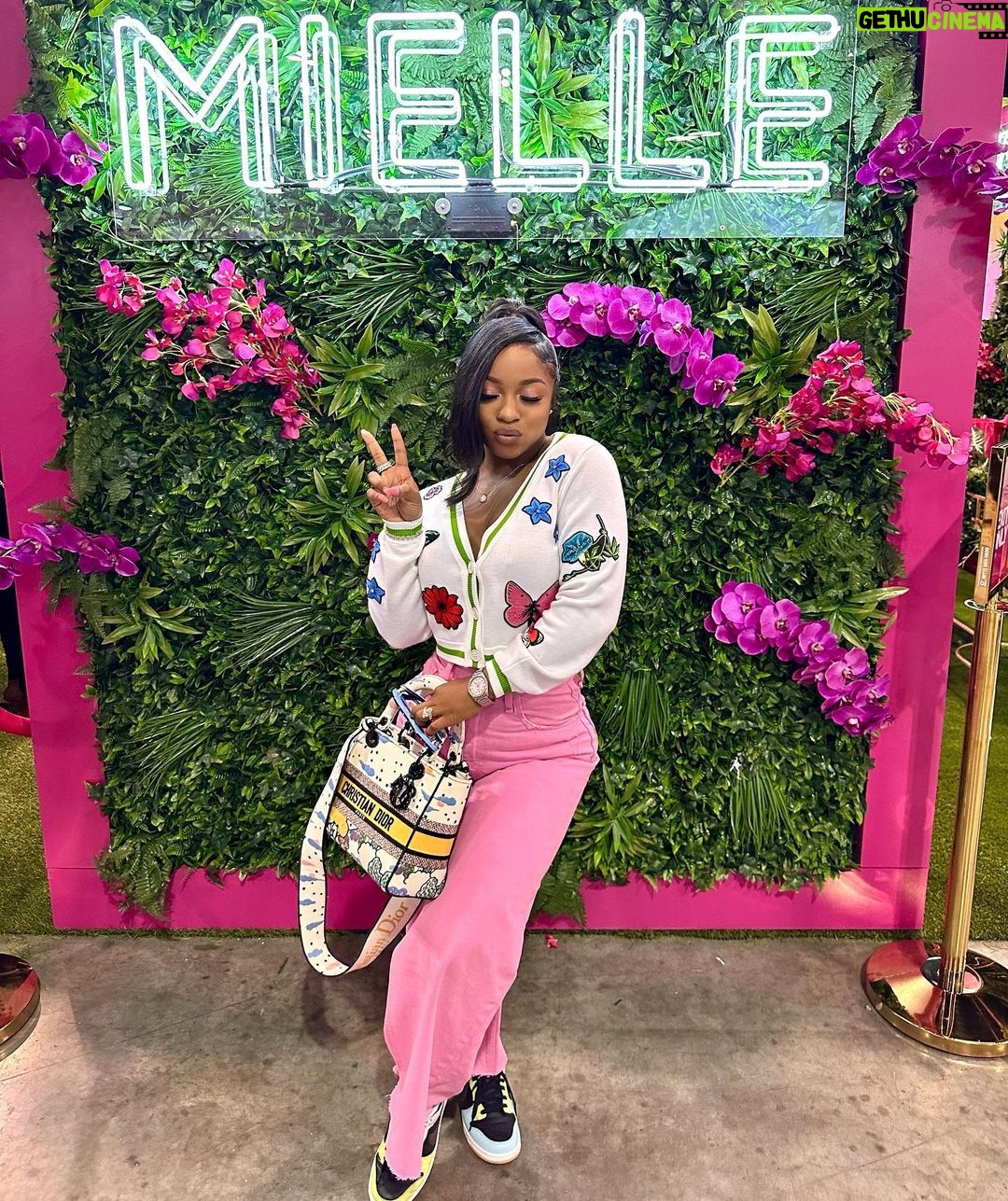 Reginae Carter Instagram - No need to Show out , I just gotta Show up 💕 Georgia International Convention Center