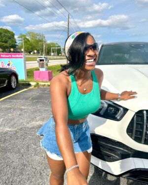 Reginae Carter Instagram - 🍧💚