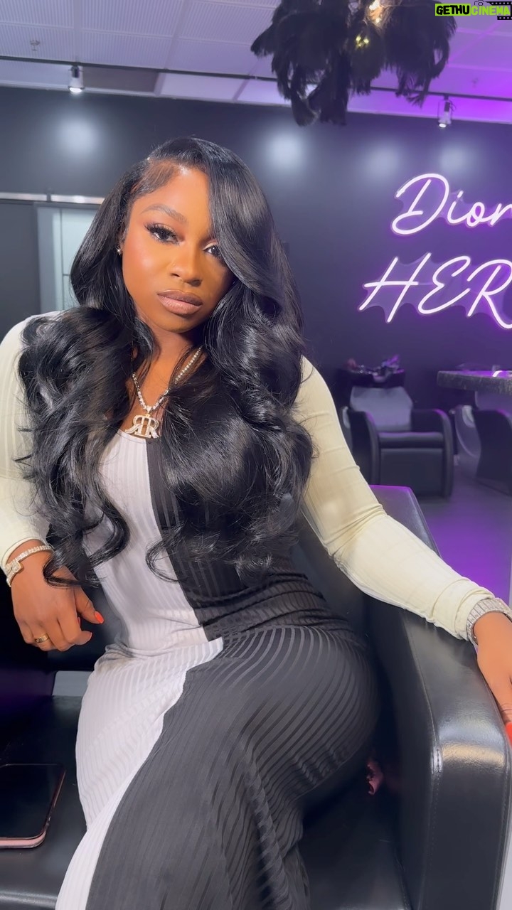 Reginae Carter Instagram - I love a Glam Day 😍 Hair @jasmine.dior Makeup @kyliejnoel