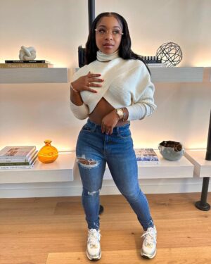 Reginae Carter Instagram - 💋
Loving my @Fashionnova  jeans 😍