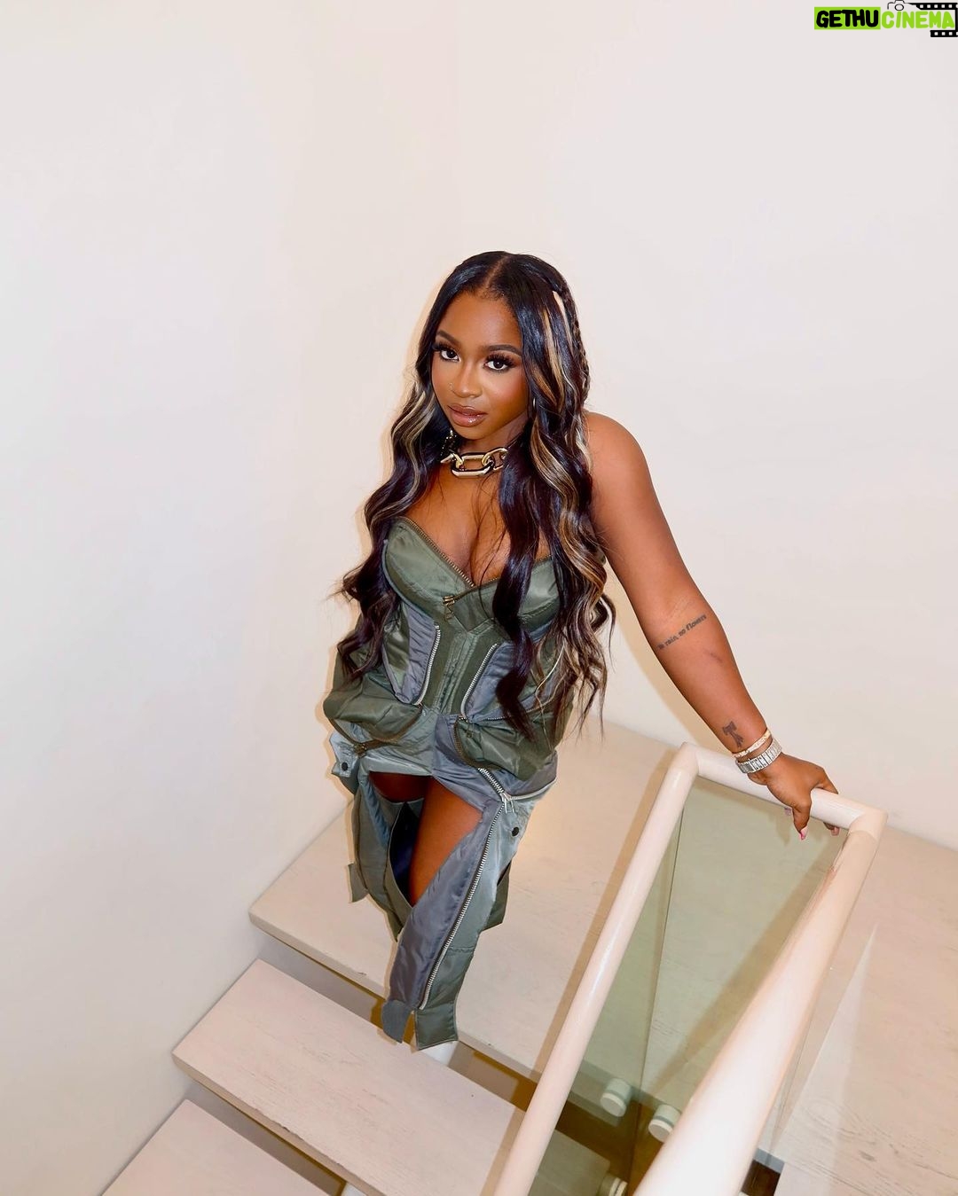 Reginae Carter Instagram - Running out of captions but never out of looks 😎