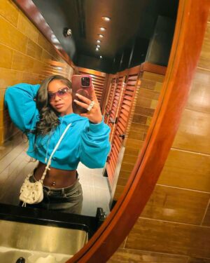 Reginae Carter Instagram - Dates with my Lover💙🦋