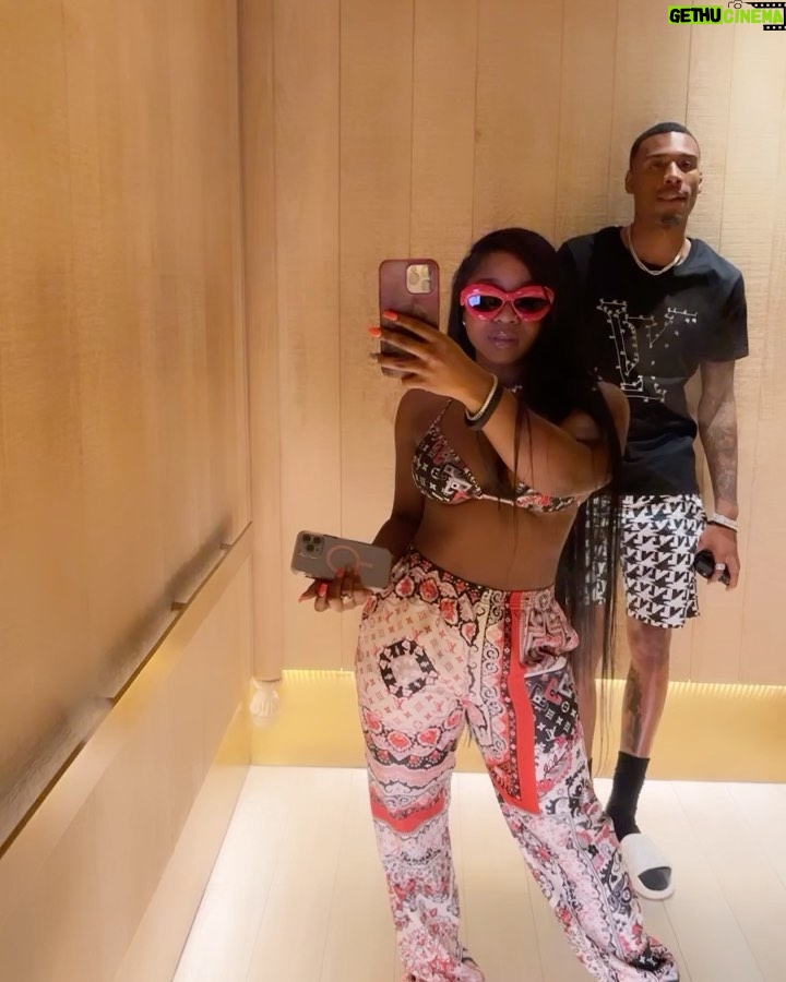 Reginae Carter - 343.8K Likes - On December 30th , We Wore all Louis Vuitton 😏🔥
