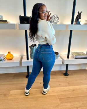 Reginae Carter Instagram - 💋
Loving my @Fashionnova  jeans 😍