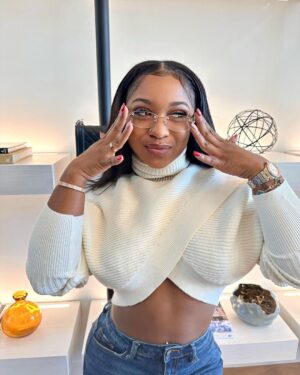 Reginae Carter Instagram - 💋
Loving my @Fashionnova  jeans 😍