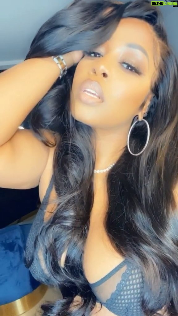 Remy Ma Instagram - Had to run this back cuz … uhmmm yeah… I CAN, but I CHOOSE not to, BUT if I do 🔥🔥🔥 #LikeISaid #ItsTooMuch #MILFlife Sidebar: You don’t look better than me; you just edit & take better pictures 😉 Double Sidebar: I’d rather look better in person 🤷🏽‍♀️ #RemyMa